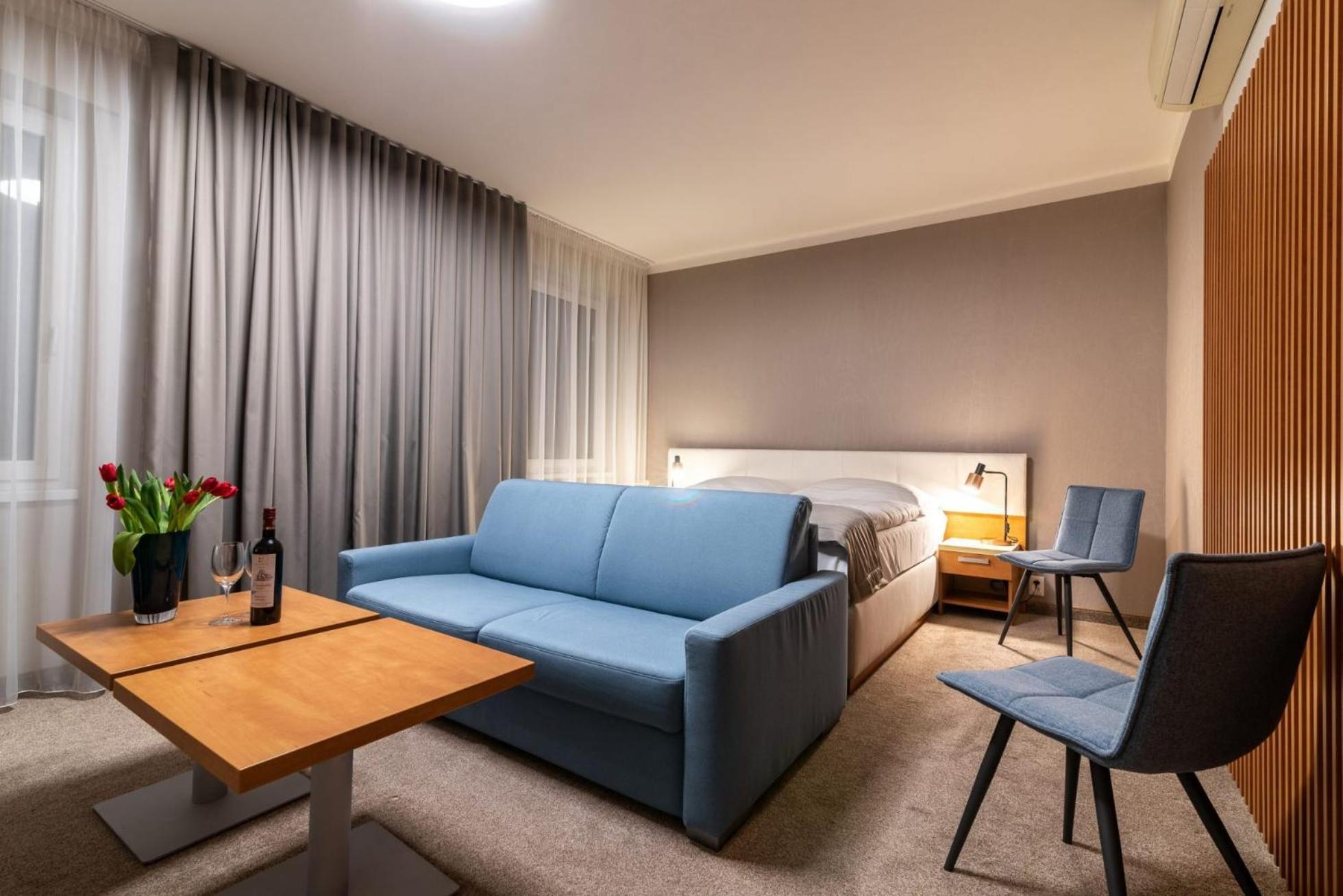 Hotel Karpatia Гуменне Экстерьер фото