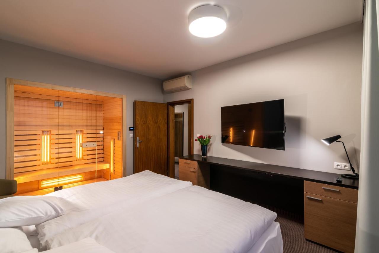 Hotel Karpatia Гуменне Экстерьер фото